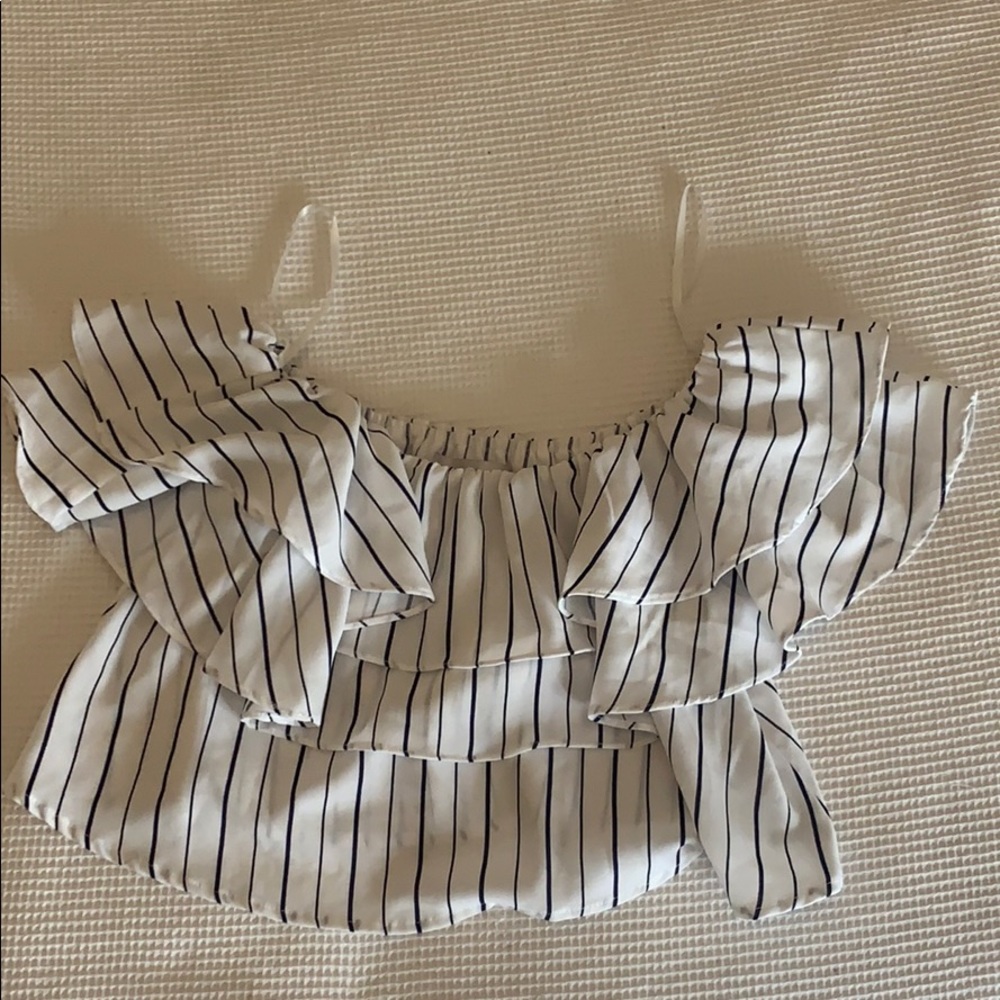 Sophie and Kate off the shoulder crop top